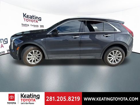 Used 2023 Cadillac XT4 Luxury w/ Cold Weather Package image 6
