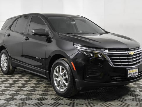 Used 2022 Chevrolet Equinox LS image 11