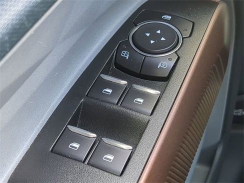 Used 2022 Ford Maverick Lariat w/ Equipment Group 500A Standard image 28