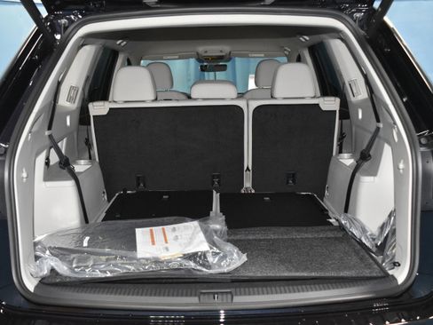 New 2026 Volkswagen Atlas SE image 24