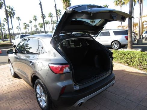 Certified 2021 Ford Escape SE image 26