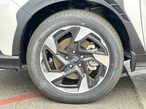 New 2025 Subaru Crosstrek 2.5i Limited w/ Crosstrek Mirror Package image 36