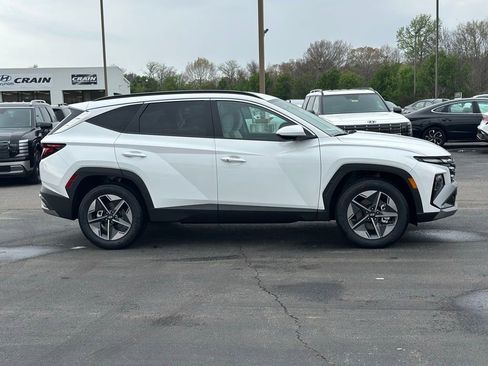 New 2026 Hyundai Tucson SEL FWD image 8