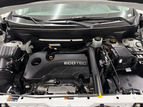 Used 2021 Chevrolet Equinox LT image 32