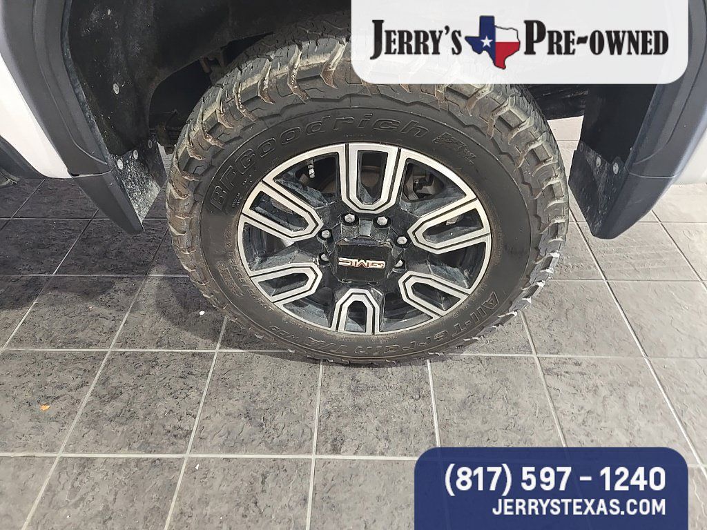 Used 2022 GMC Sierra 2500 AT4 w/ Gooseneck/5TH Wheel Package AWD/4WD image 8