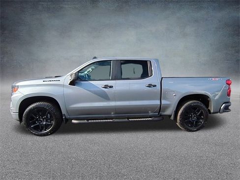 Certified 2025 Chevrolet Silverado 1500 Custom w/ LPO, Dark Essentials Package image 6