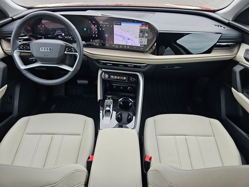 New 2025 Audi Q5 Premium image 10
