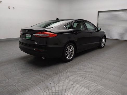 Used 2019 Ford Fusion SE image 9