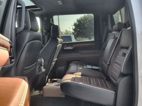 New 2025 GMC Sierra 3500 Denali Ultimate image 26