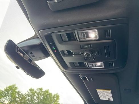 Certified 2022 Chevrolet Tahoe High Country AWD/4WD image 28