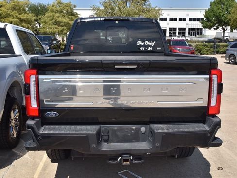 Used 2024 Ford F250 Platinum AWD/4WD image 6