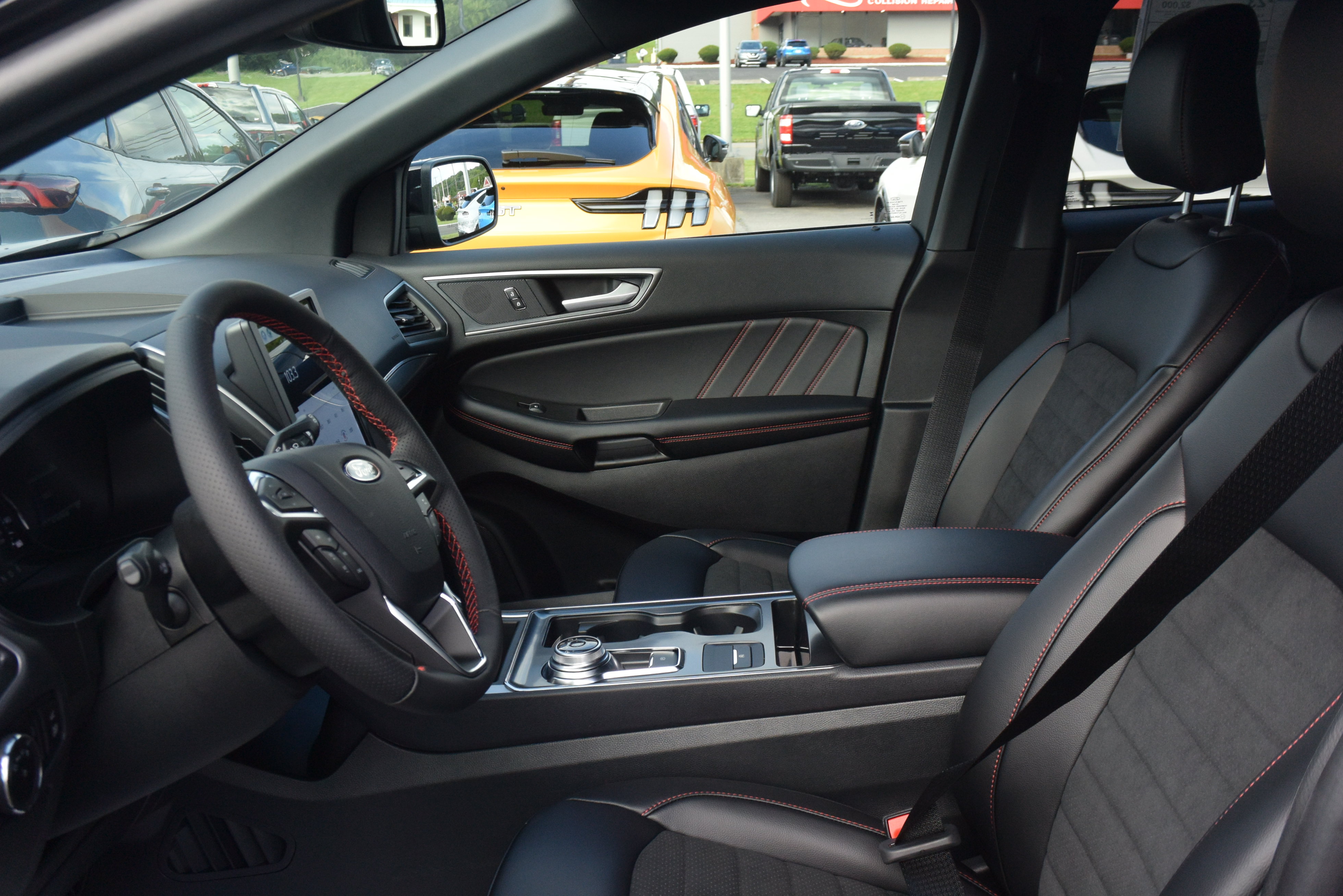 Used 2024 Ford Edge ST-Line AWD/4WD image 10