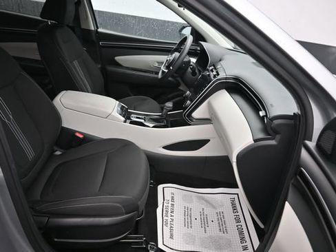 Used 2023 Hyundai Tucson SEL w/ Winter Package AWD/4WD image 9
