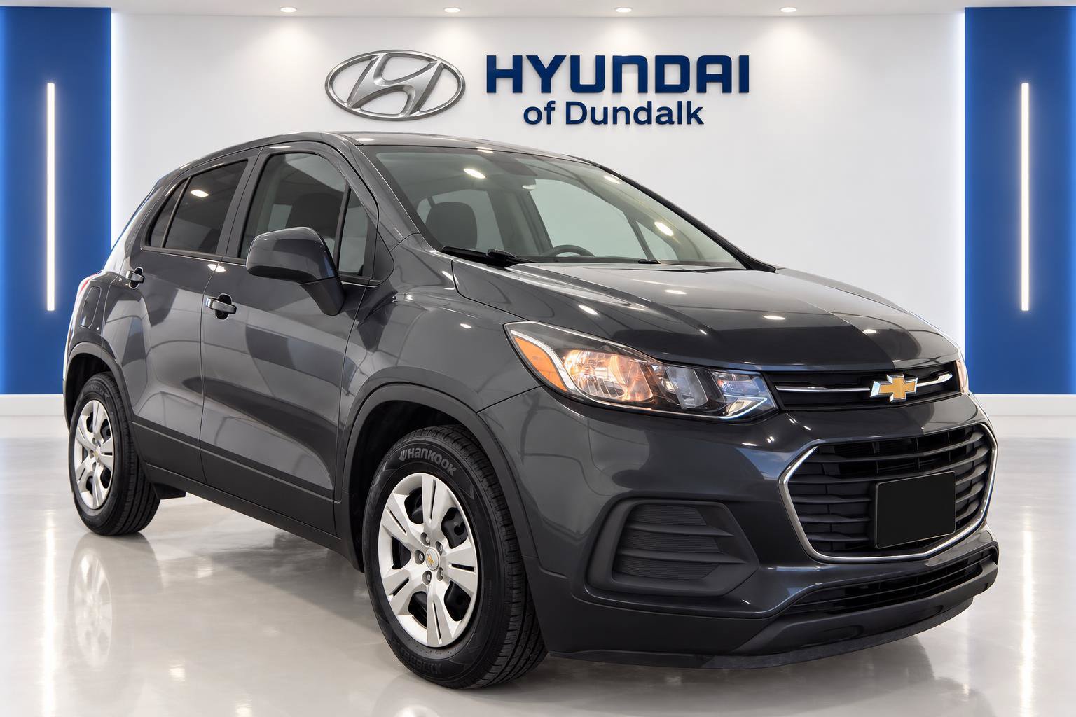 Used 2019 Chevrolet Trax LS FWD image 3