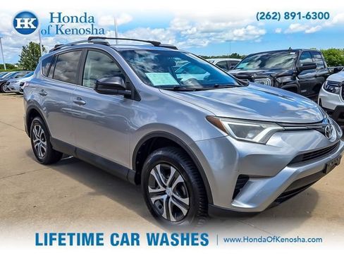 Used 2016 Toyota RAV4 LE FWD image 7