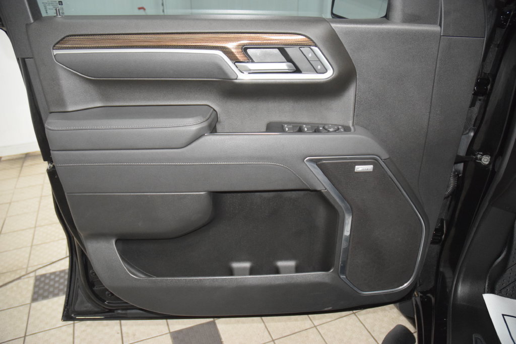 Used 2025 Chevrolet Silverado 1500 RST w/ Z71 Off-Road Package AWD/4WD image 50