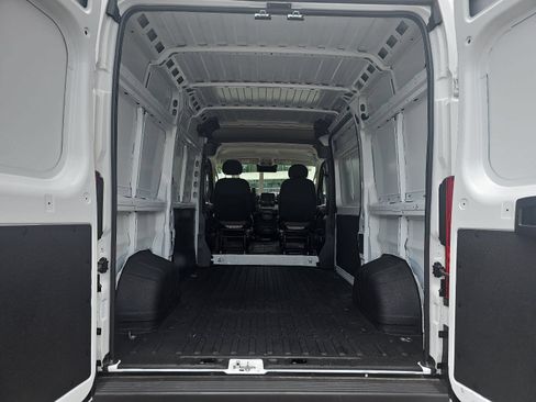 Used 2025 RAM ProMaster 1500 FWD image 12