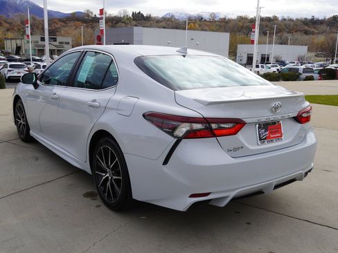 Certified 2024 Toyota Camry SE image 6