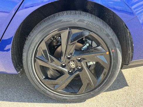 New 2026 Hyundai Elantra SEL Sport Premium FWD image 11