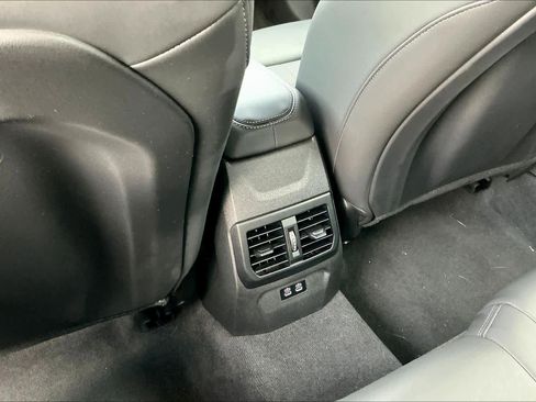 Used 2025 BMW M235i xDrive w/ Premium Package image 38