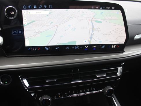 New 2026 Chevrolet Traverse LT w/ Midnight/Sport Edition image 12