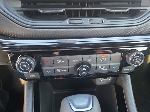 New 2026 Jeep Compass Limited AWD/4WD image 13