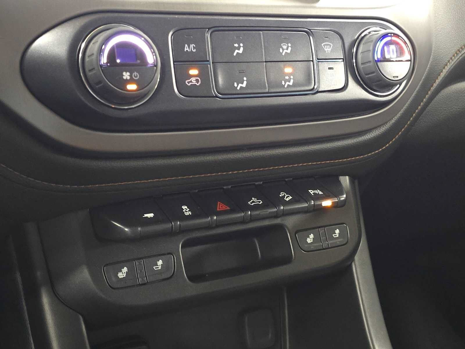 Used 2022 GMC Canyon AT4 w/ Trailering Package AWD/4WD image 29
