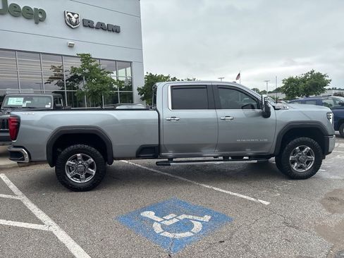 Used 2025 GMC Sierra 2500 SLT w/ SLT Convenience Package AWD/4WD image 29