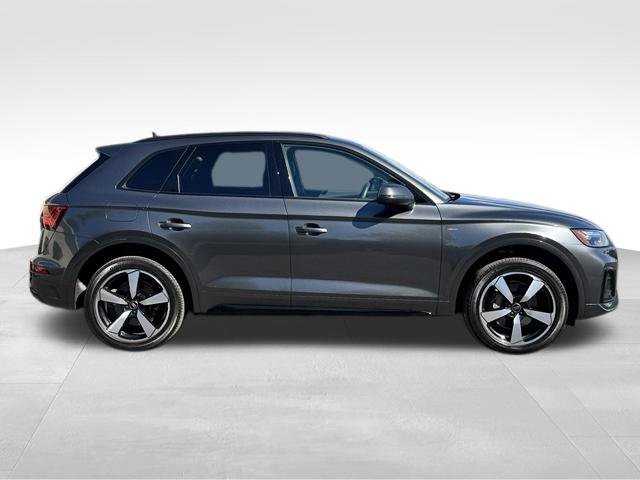 Used 2023 Audi Q5 2.0T Premium Plus w/ Premium Plus Package AWD/4WD image 9