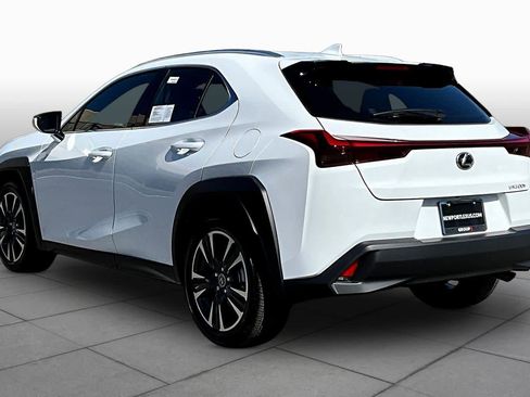 New 2026 Lexus UX 300h FWD image 7
