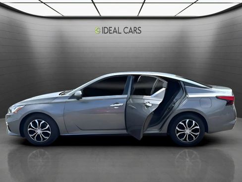 Used 2022 Nissan Altima 2.5 S FWD image 9