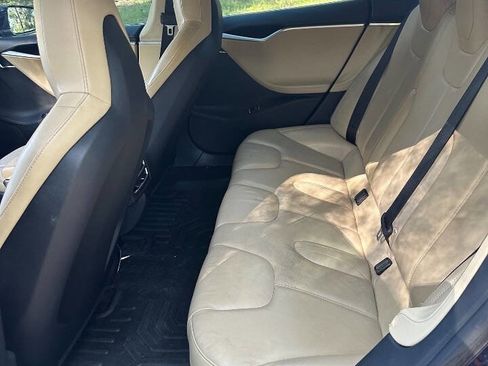 Used 2014 Tesla Model S 85 image 21