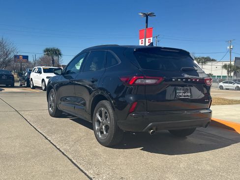 Used 2024 Ford Escape ST-Line image 4