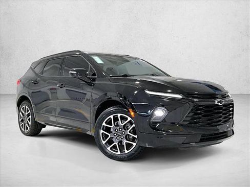 Used 2023 Chevrolet Blazer RS FWD image 12