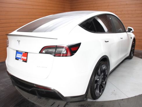 Used 2020 Tesla Model Y Performance image 8