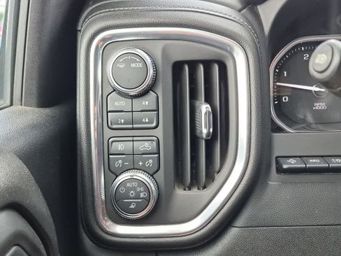 Used 2021 GMC Sierra 2500 Denali w/ Denali Ultimate Package AWD/4WD image 19