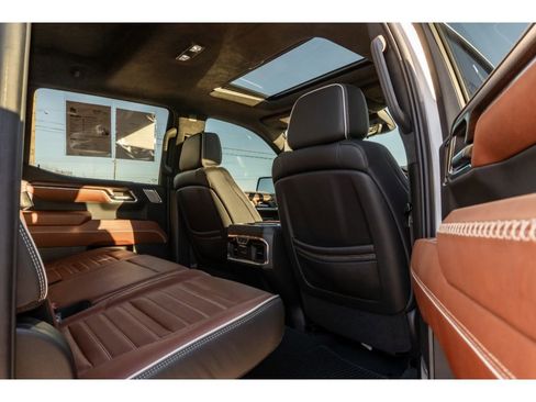 Used 2023 GMC Sierra 1500 Denali Ultimate image 16