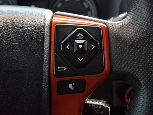 Used 2017 Toyota Tacoma TRD Off-Road w/ Premium & Technology Package image 26