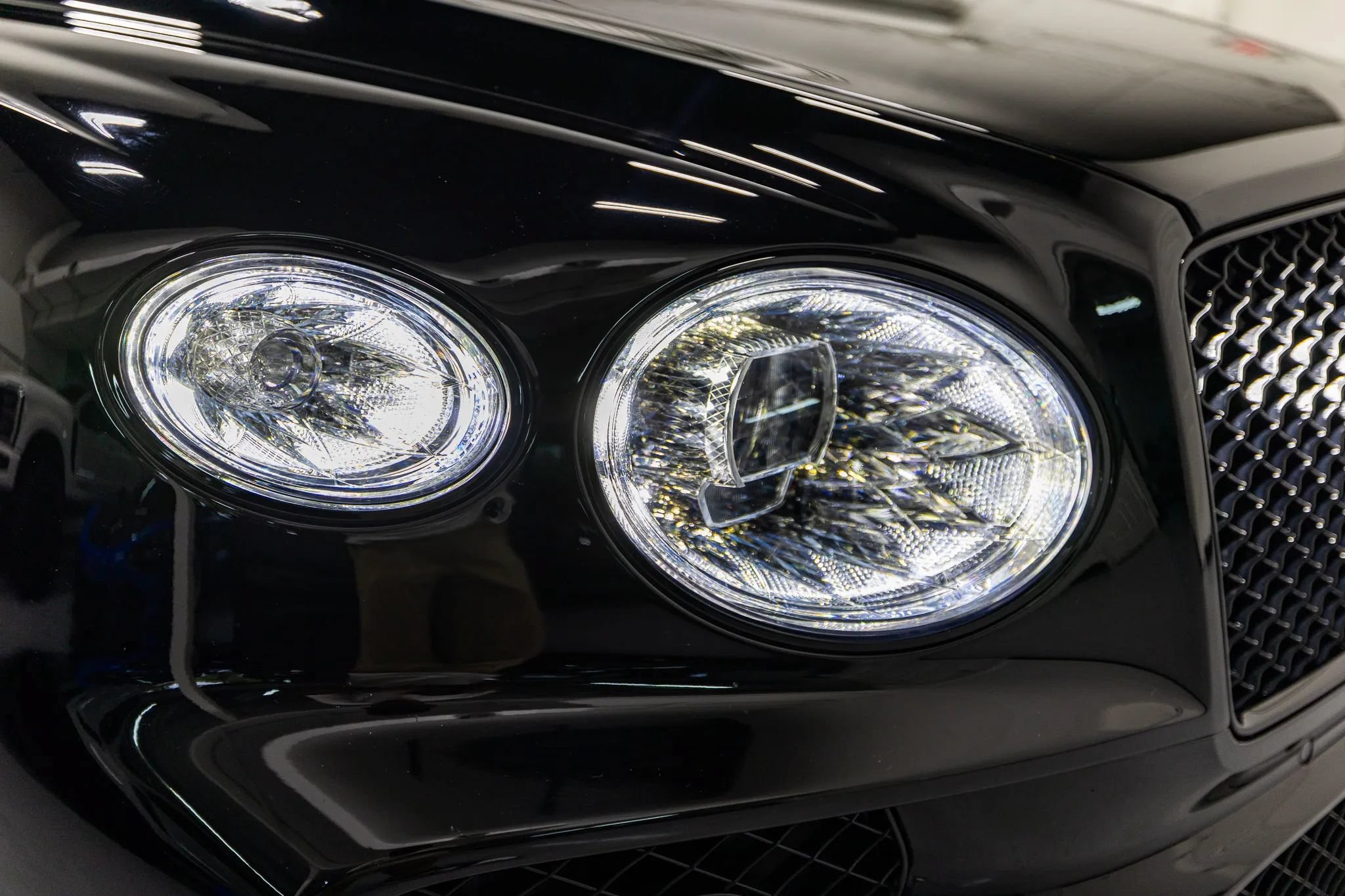 Used 2022 Bentley Bentayga AWD/4WD image 6