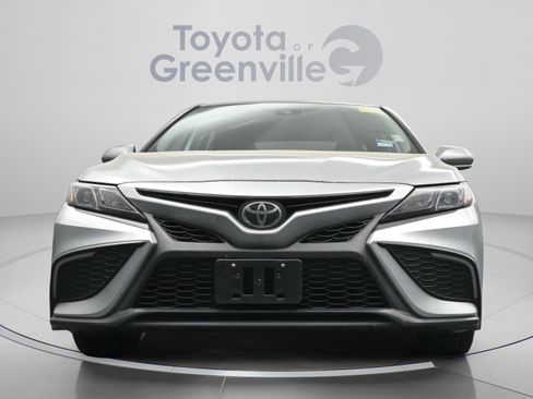 Used 2024 Toyota Camry SE image 23