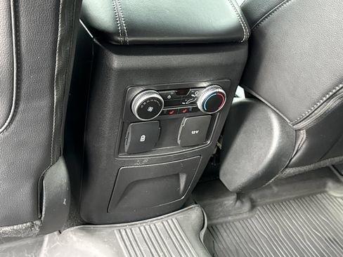 Used 2024 Ford Explorer Limited RWD image 13