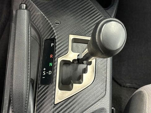 Used 2013 Toyota RAV4 XLE image 28