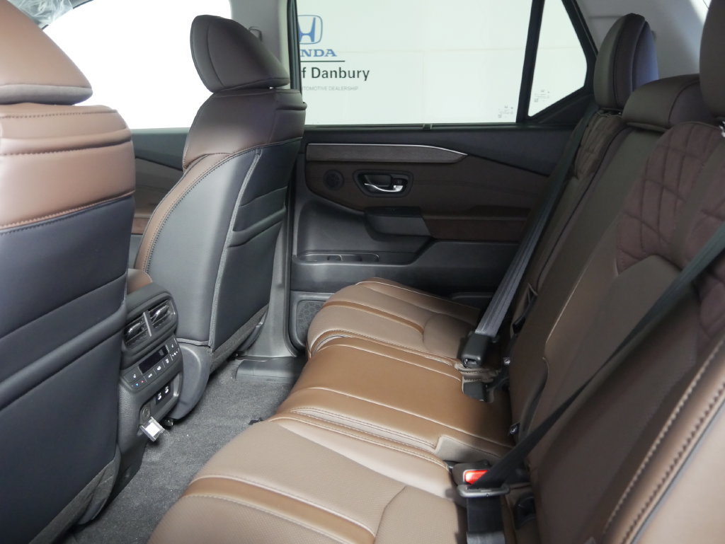 New 2026 Honda Pilot Elite image 13