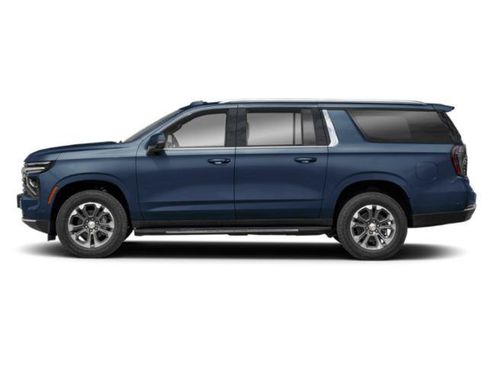 Used 2025 Chevrolet Suburban LT w/ Comfort Package RWD image 3