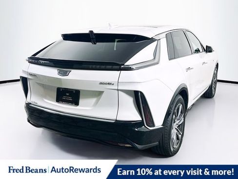 Certified 2024 Cadillac Lyriq Luxury w/ LPO, Floor Liner Package AWD/4WD image 9