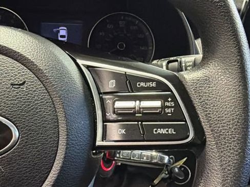 Used 2021 Kia Forte LXS FWD image 22