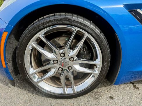 Used 2014 Chevrolet Corvette Stingray Convertible w/ 3LT Preferred Equipment Group RWD image 9