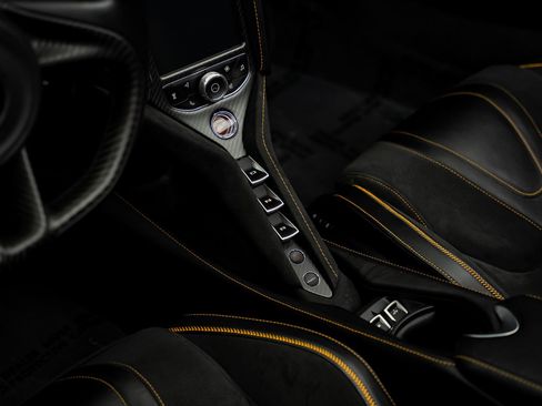 Used 2022 McLaren 720S Spider RWD image 59