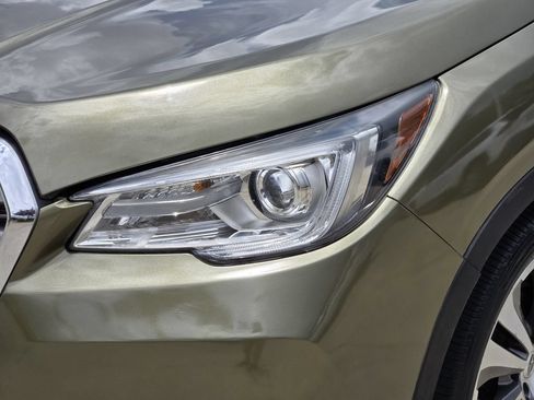 Used 2022 Subaru Ascent Limited w/ Technology Package AWD/4WD image 5