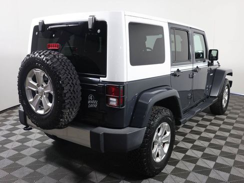 Used 2017 Jeep Wrangler Unlimited Sahara w/ Quick Order Package 24E Chief AWD/4WD image 5